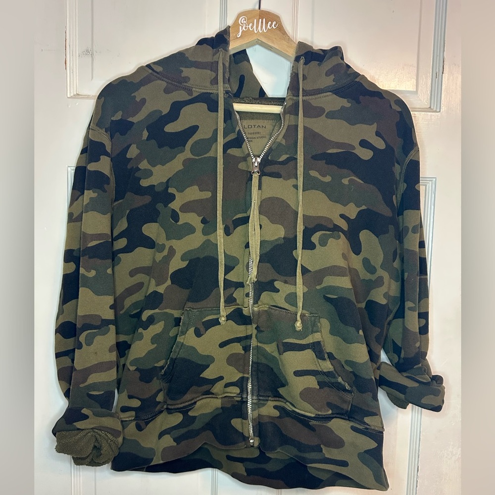 Nili Lotan Callie Hoodie in Green Camo Size Medium Full Zip - Picture 4 of 9